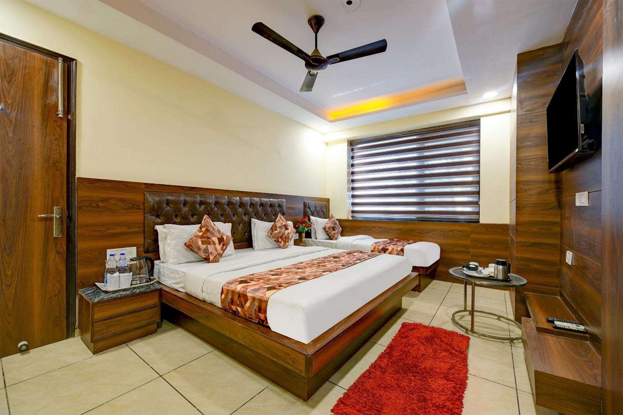 Hotel Le Grand - Walk-In From Rk Ashram Metro Station นิวเดลี ภายนอก รูปภาพ