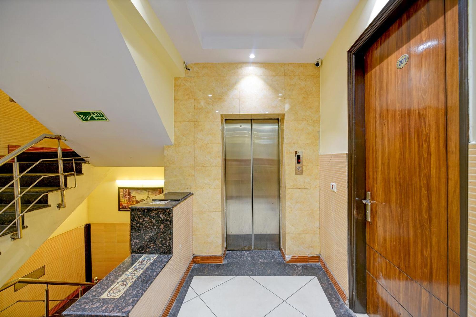 Hotel Le Grand - Walk-In From Rk Ashram Metro Station นิวเดลี ภายนอก รูปภาพ